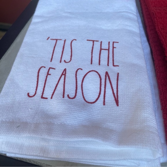 Rae Dunn red white Christmas Kitchen Towels NWT - Picture 6 of 12